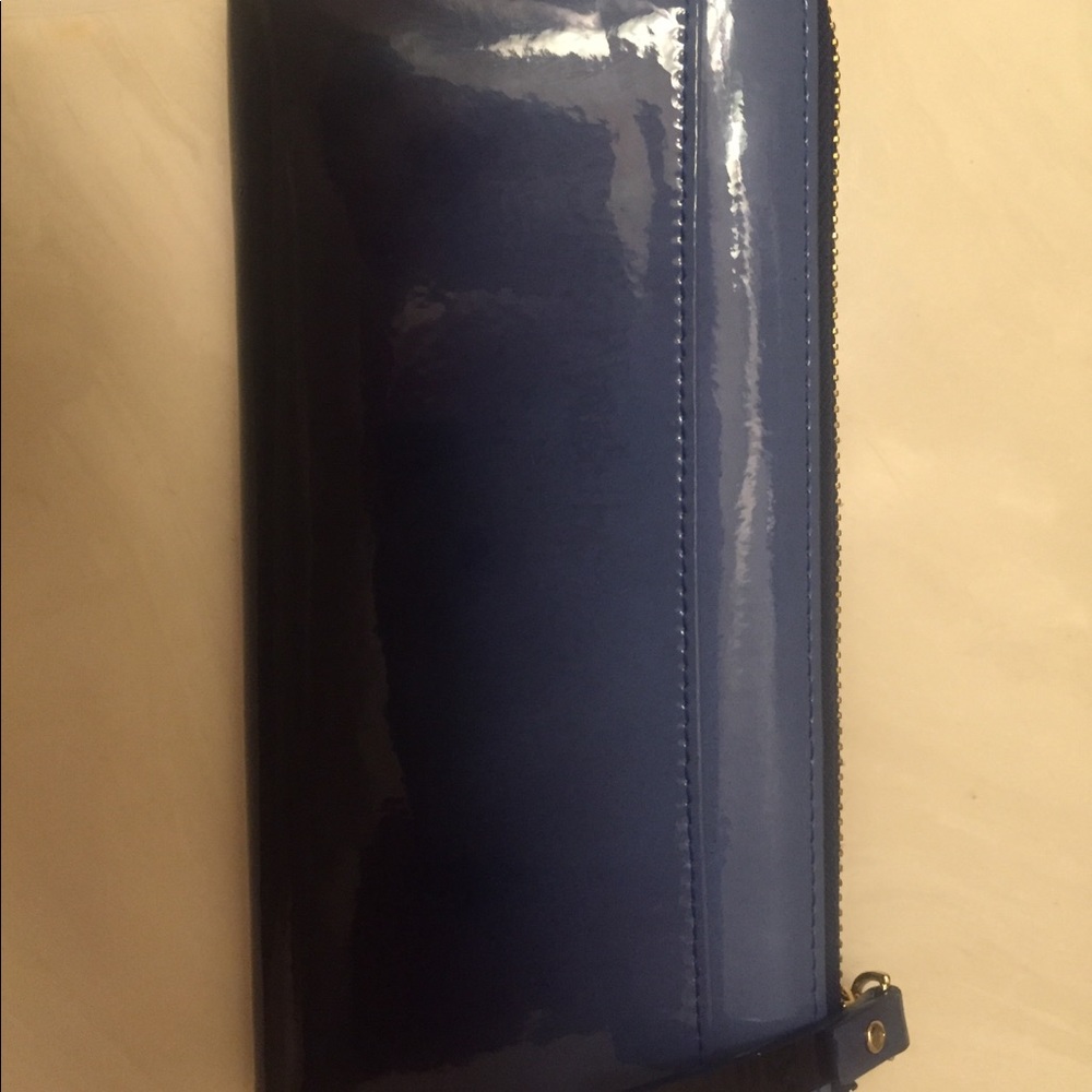 Kate Spade Cedar Street Wallet - Picture 2 of 6